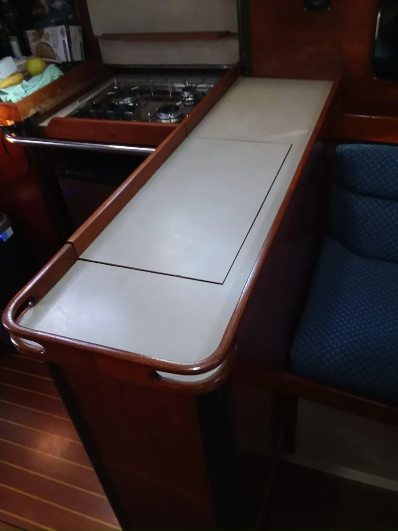 Slide: The Image of Galley Counter - 9