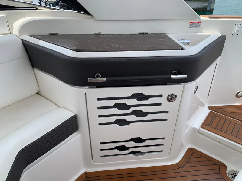 Slide: The Image of Refreshment center - 24