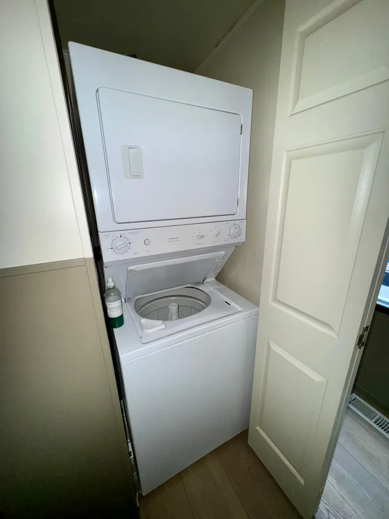 Slide: The Image of Stacked washer and dryer in 2008 Sumerset Waterways Houseboat. - 16