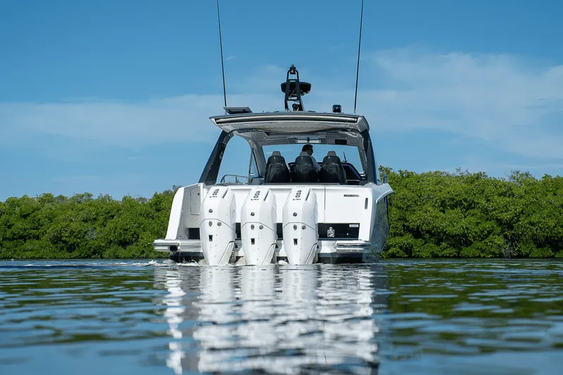 Slide: The Image of Azimut Verve 42 2026 - 37