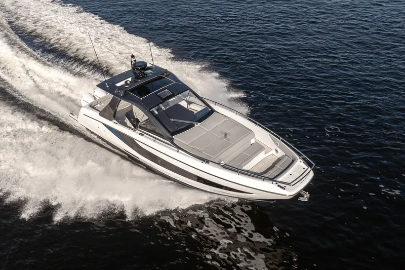 Slide: The Image of Azimut Verve 42 2026 - 44