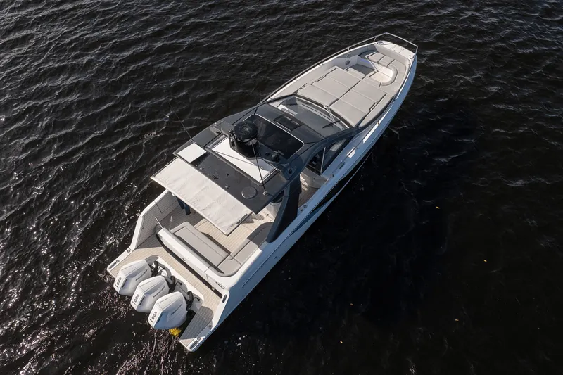 Slide: The Image of Azimut Verve 42 2026 - 49