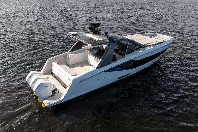 Slide: The Image of Azimut Verve 42 2026 - 50