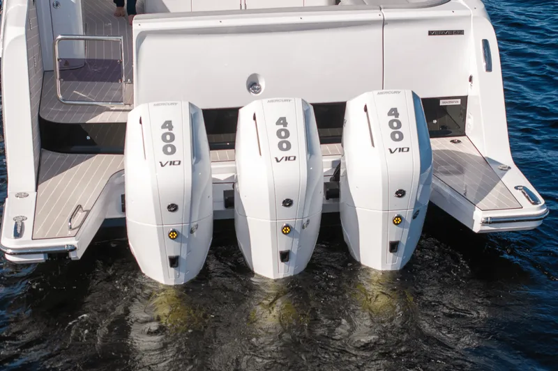 Slide: The Image of Azimut Verve 42 2026 - 5