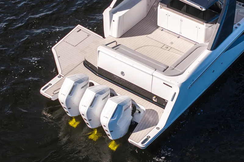 Slide: The Image of Azimut Verve 42 2026 - 51