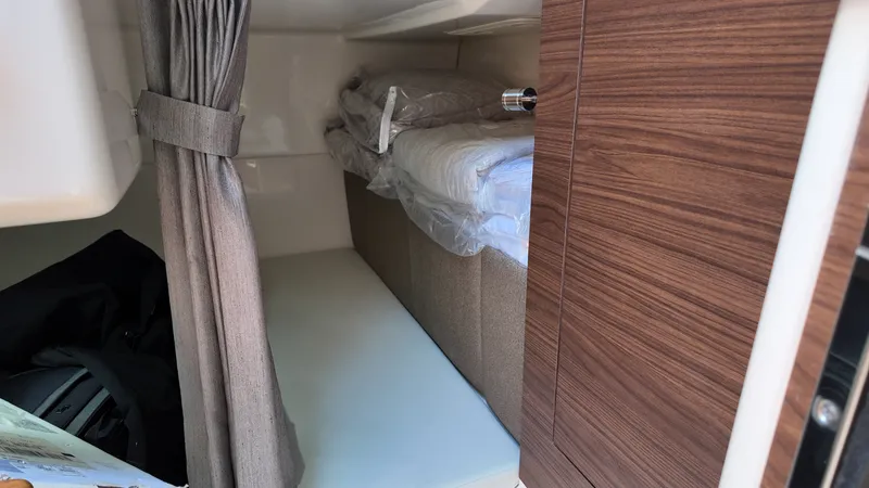 Slide: The Image of Boston Whaler 325 Conquest 2026 - 33