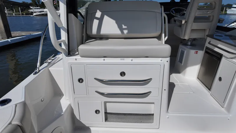 Slide: The Image of Boston Whaler 325 Conquest 2026 - 16
