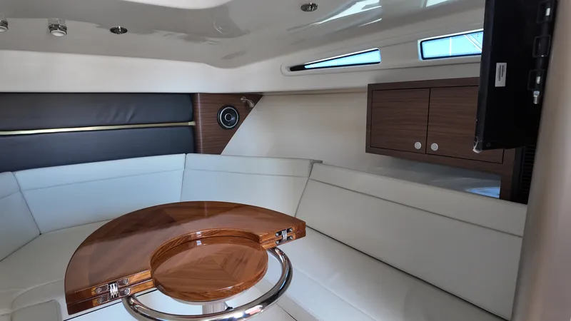 Slide: The Image of Boston Whaler 325 Conquest 2026 - 28