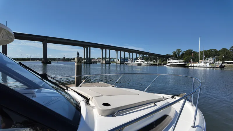 Slide: The Image of Boston Whaler 325 Conquest 2026 - 34