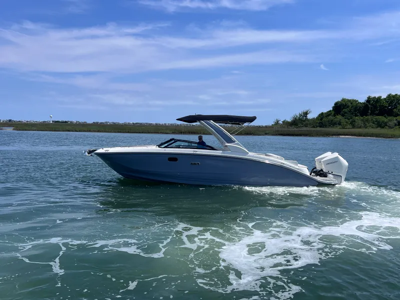 Slide: The Image of Sea Ray SDX 290 Outboard 2026 - 5