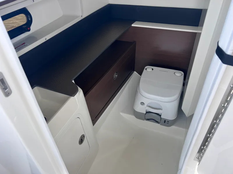 Slide: The Image of Sea Ray SDX 290 Outboard 2026 - 26