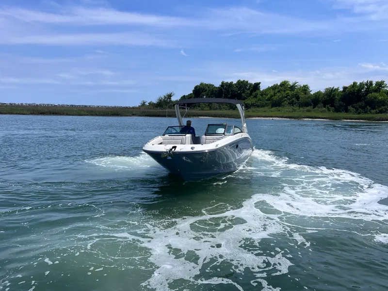 Slide: The Image of Sea Ray SDX 290 Outboard 2026 - 3