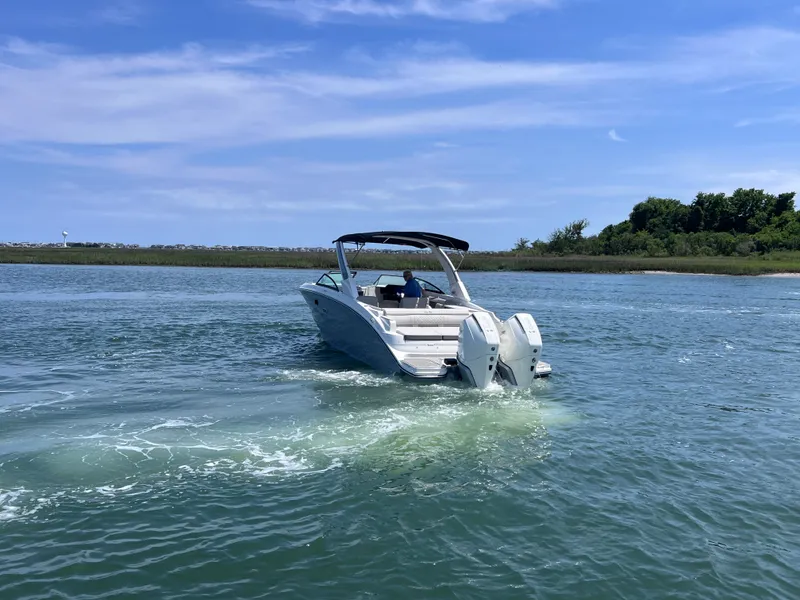 Slide: The Image of Sea Ray SDX 290 Outboard 2026 - 8