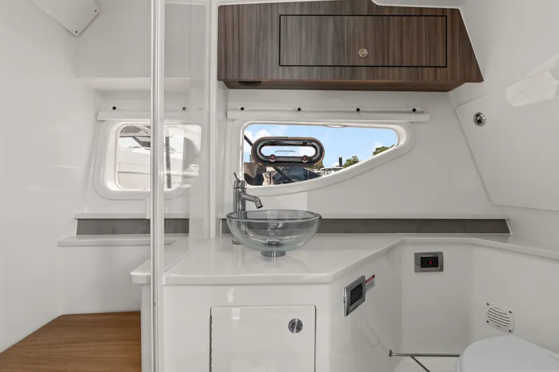 Slide: The Image of Sea Ray Sundancer 370 Outboard 2026 - 34