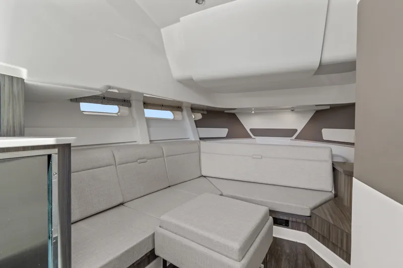 Slide: The Image of Sea Ray Sundancer 370 Outboard 2026 - 26