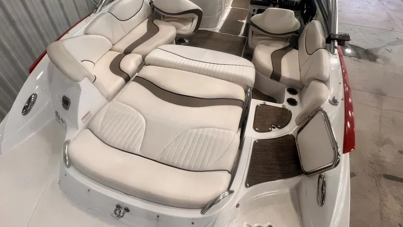 Slide: The Image of Cruisers 258 SPORT SERIES 2013 - 14
