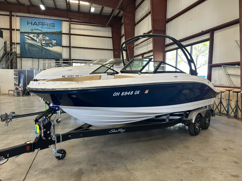The Image of Sea Ray 210 SPX 2023 - 0