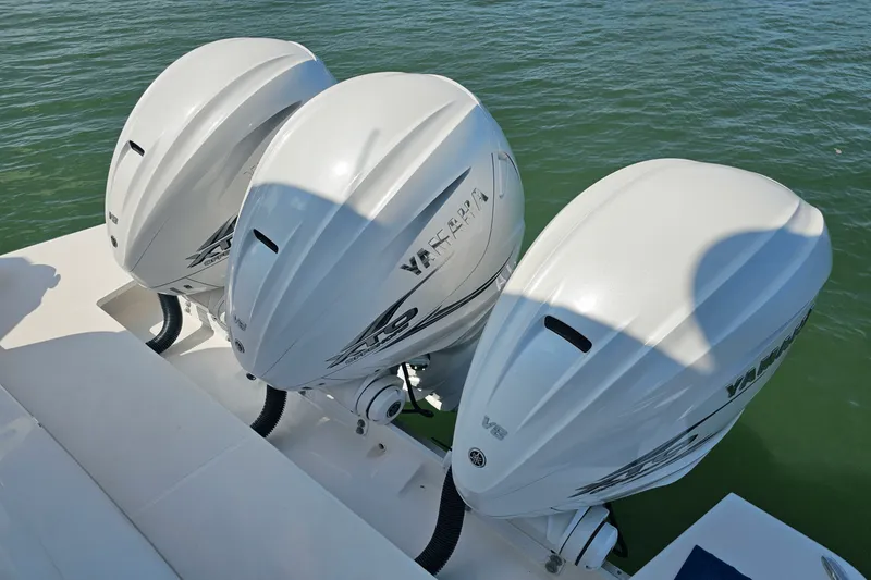 Slide: The Image of Regal 42 COUPE XO 2021 - 10