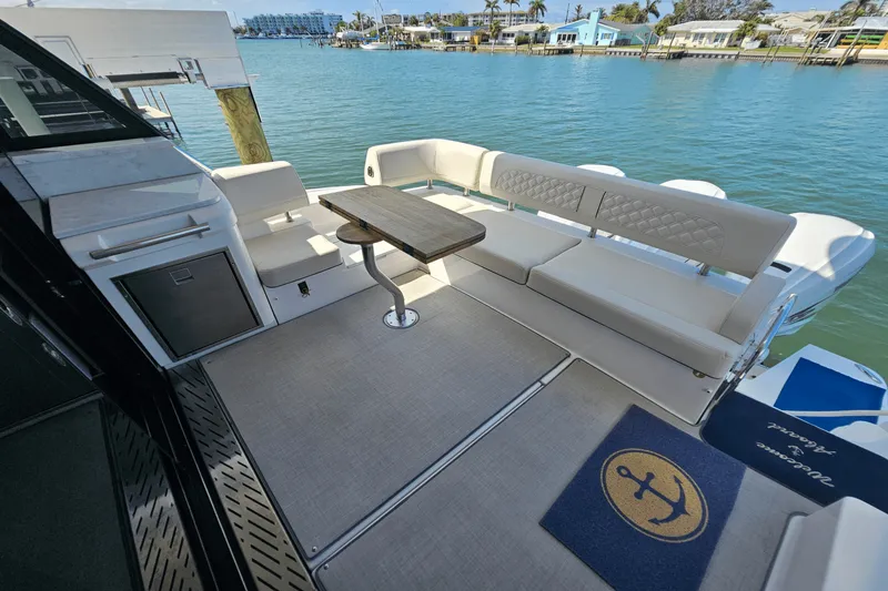 Slide: The Image of Regal 42 COUPE XO 2021 - 15