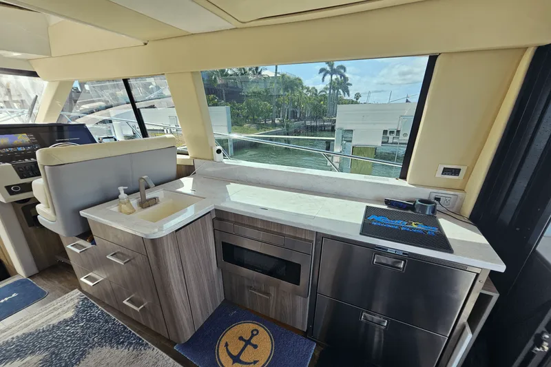 Slide: The Image of Regal 42 COUPE XO 2021 - 20