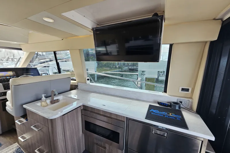 Slide: The Image of Regal 42 COUPE XO 2021 - 21