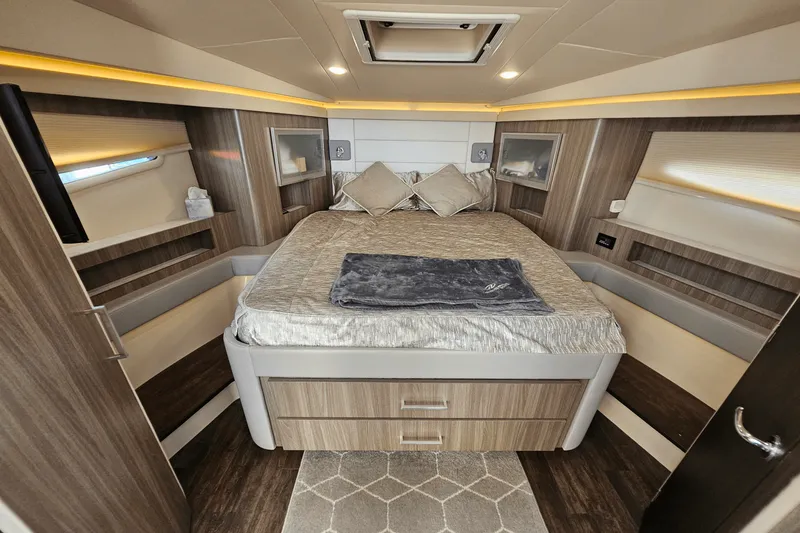 Slide: The Image of Regal 42 COUPE XO 2021 - 40