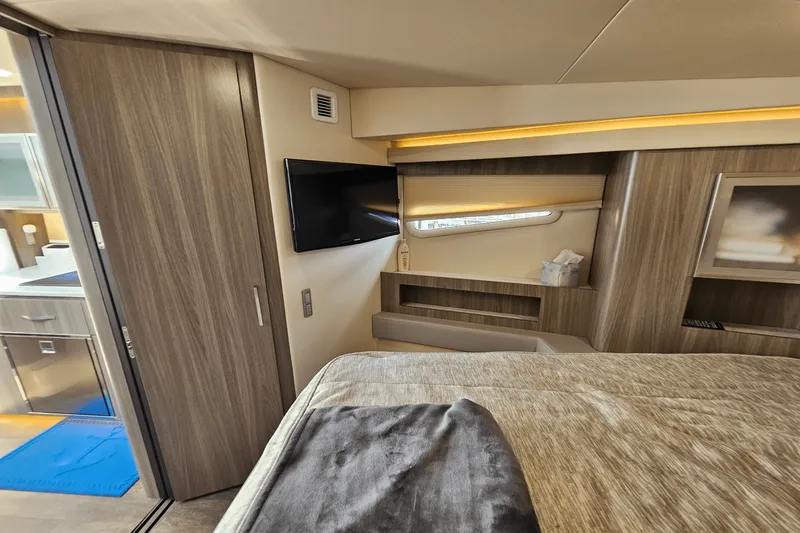 Slide: The Image of Regal 42 COUPE XO 2021 - 43