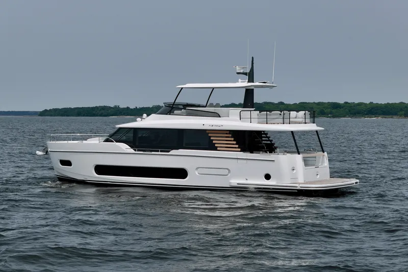 Slide: The Image of Azimut Magellano 60 2026 - 11