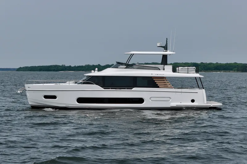 Slide: The Image of Azimut Magellano 60 2026 - 12