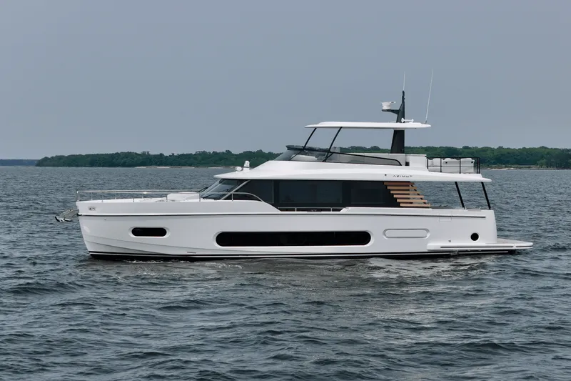 Slide: The Image of Azimut Magellano 60 2026 - 13