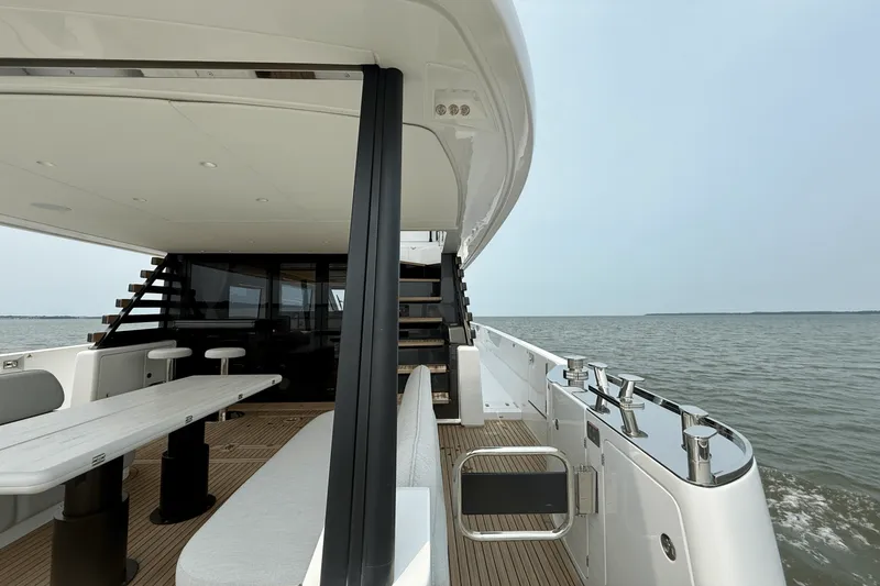 Slide: The Image of Azimut Magellano 60 2026 - 21