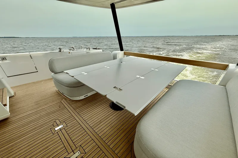 Slide: The Image of Azimut Magellano 60 2026 - 26