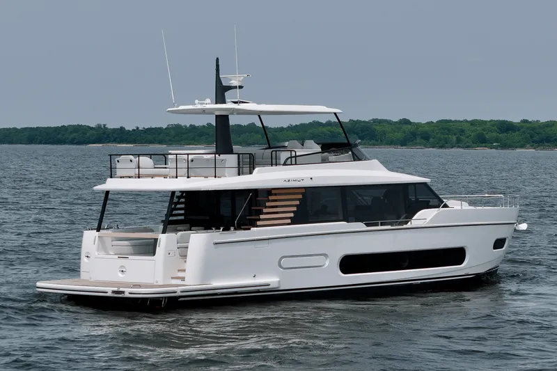 Slide: The Image of Azimut Magellano 60 2026 - 3