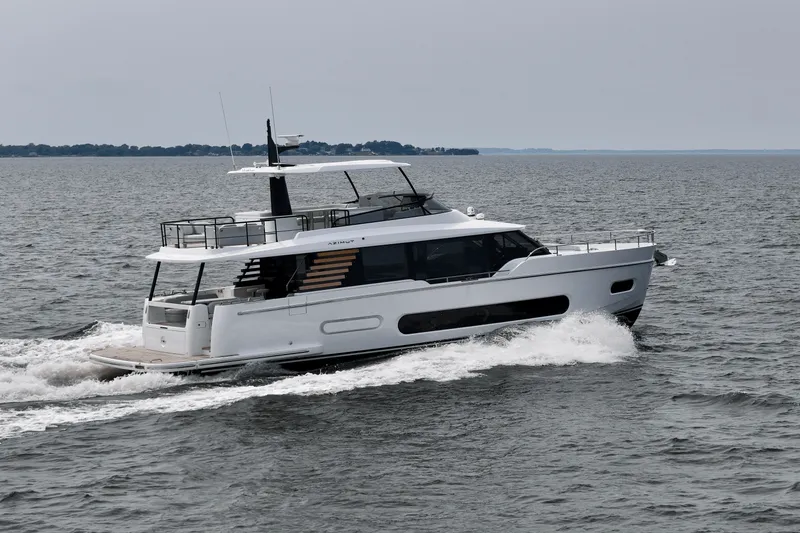 Slide: The Image of Azimut Magellano 60 2026 - 5