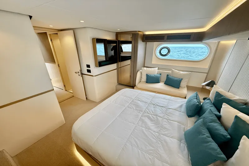 Slide: The Image of Azimut Magellano 60 2026 - 60