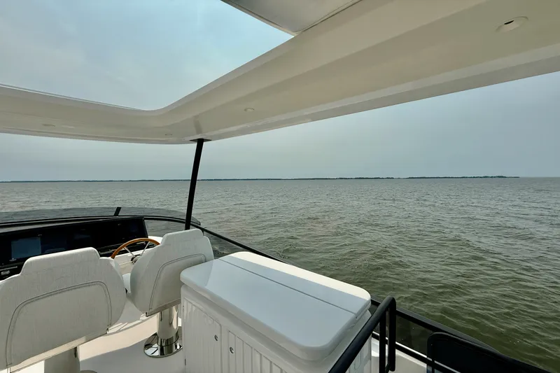 Slide: The Image of Azimut Magellano 60 2026 - 80