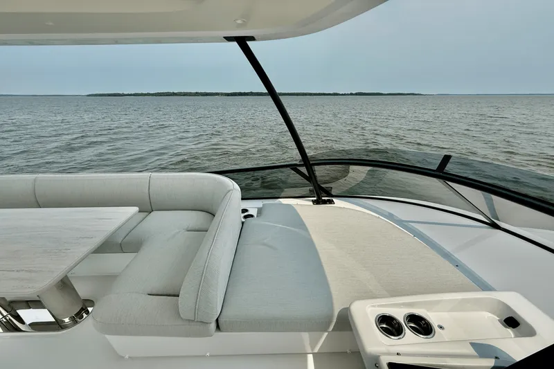 Slide: The Image of Azimut Magellano 60 2026 - 81