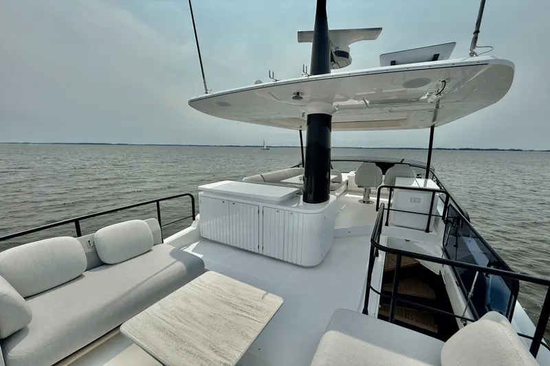 Slide: The Image of Azimut Magellano 60 2026 - 88