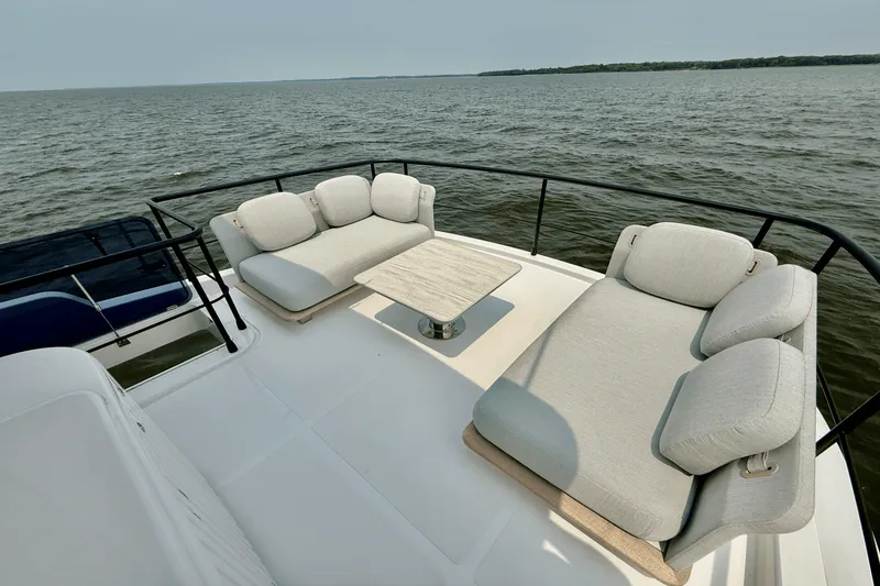 Slide: The Image of Azimut Magellano 60 2026 - 87