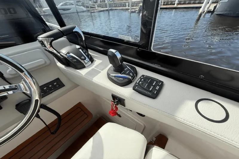 Slide: The Image of Regal 36 XO 2022 - 22