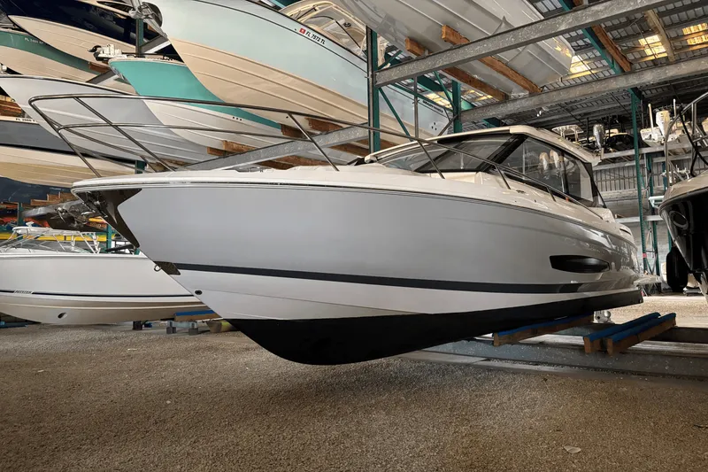 Slide: The Image of Regal 36 XO 2022 - 3