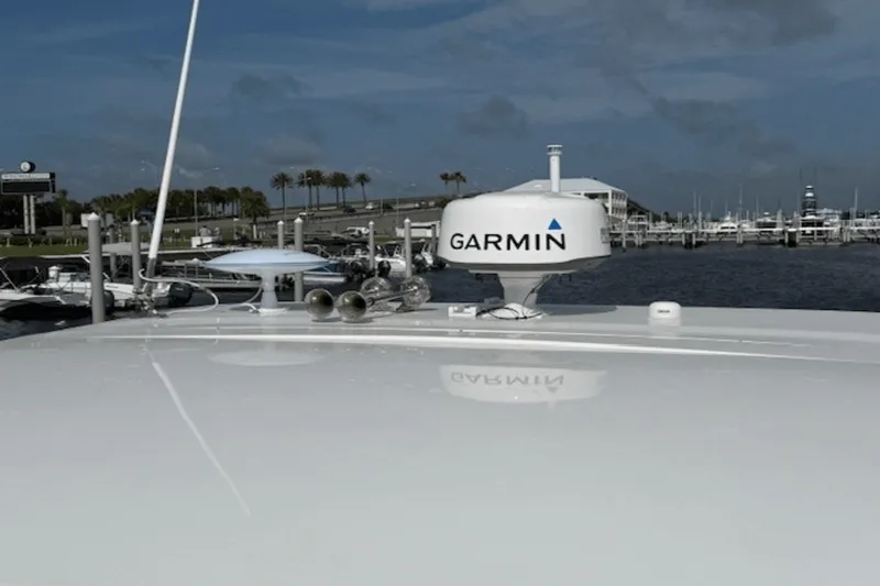 Slide: The Image of Regal 36 XO 2022 - 33