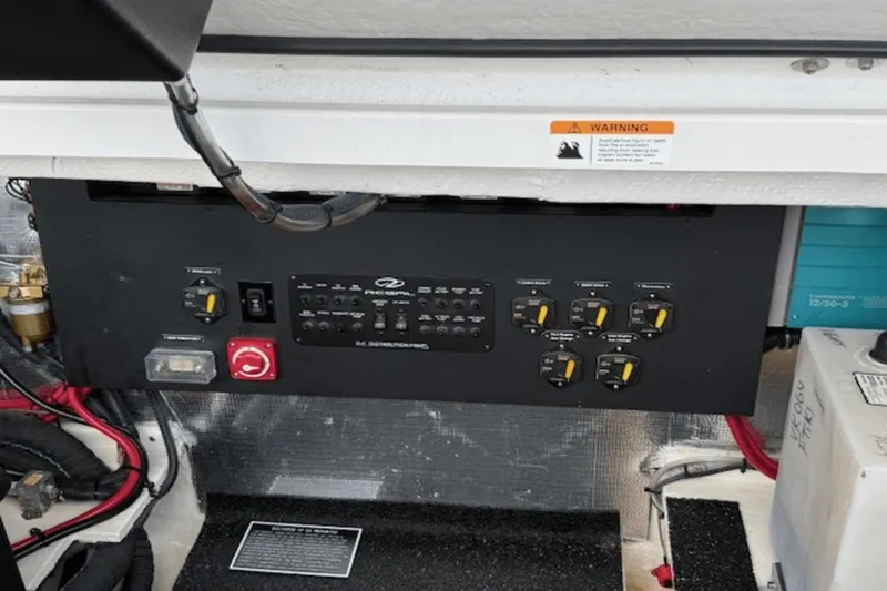 Slide: The Image of Regal 36 XO 2022 - 39