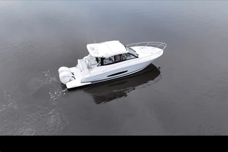 Slide: The Image of Regal 36 XO 2022 - 4