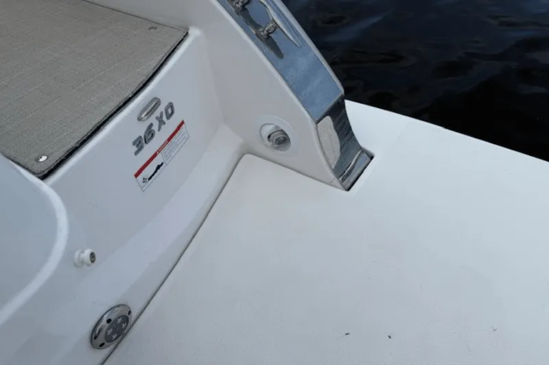 Slide: The Image of Regal 36 XO 2022 - 42