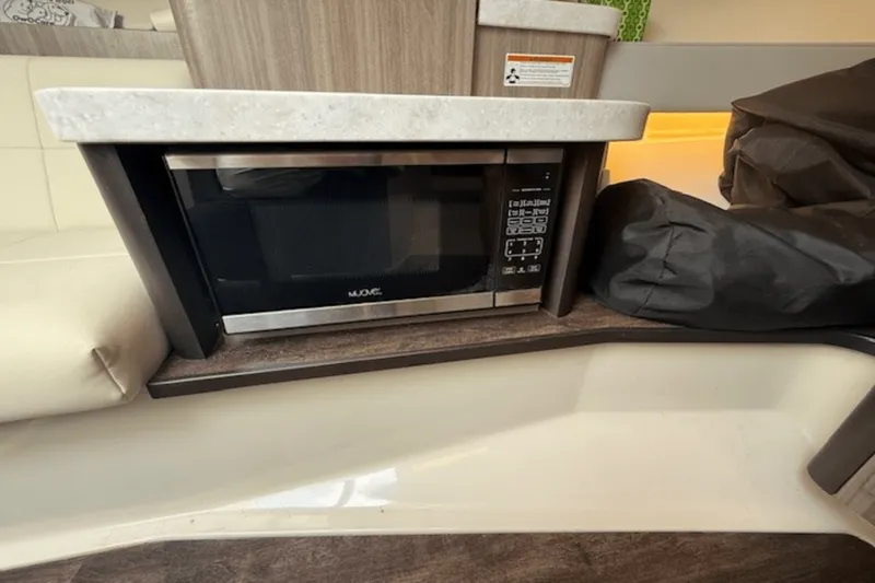 Slide: The Image of Regal 36 XO 2022 - 47