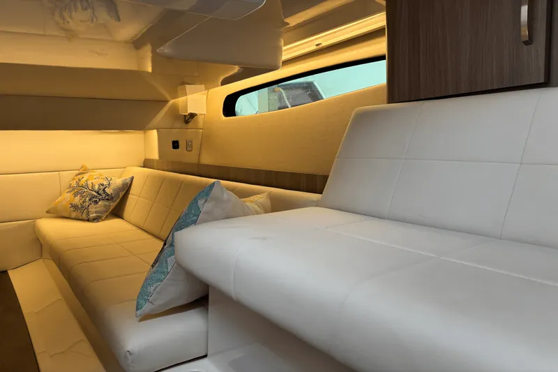 Slide: The Image of Regal 36 XO 2022 - 50