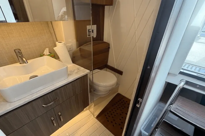 Slide: The Image of Regal 36 XO 2022 - 53