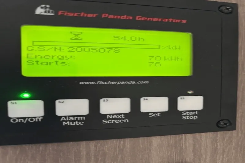 Slide: The Image of Regal 36 XO 2022 - 57