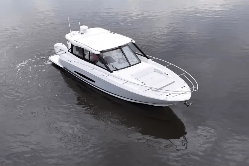 Slide: The Image of Regal 36 XO 2022 - 6